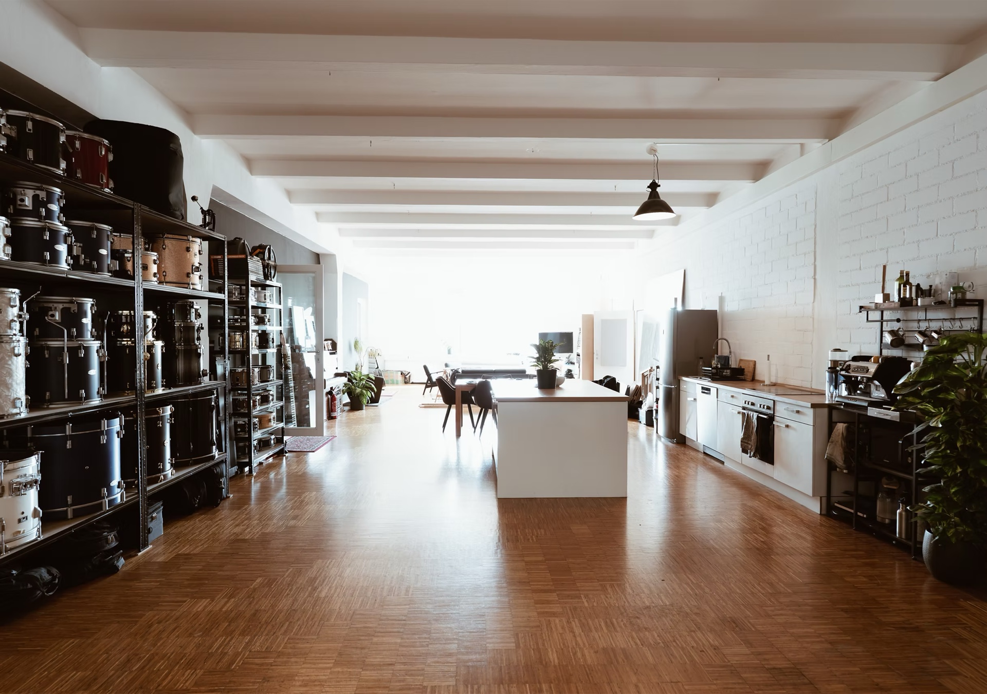 Vorraum / Bar — OGM Studios